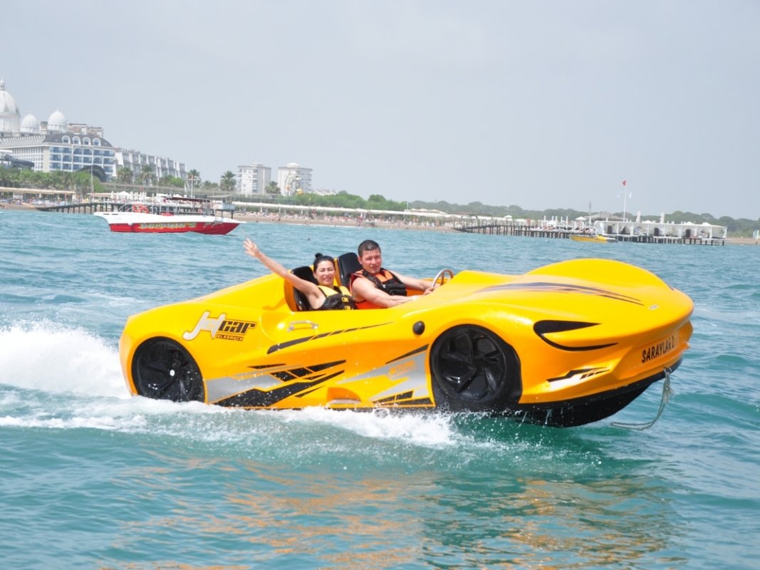 Jet car